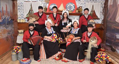 Aan de Volendamse haven Arrangement