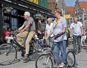 Steptocht Volendam & Foto in klederdracht