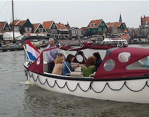 Dagje uit met vaartocht in loungeboot