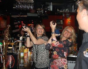 Cocktails, Diner & Kroegentocht